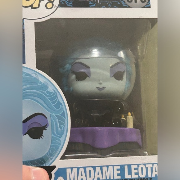 Funko Pop! Madame Leota GITD The Haunted Mansion Disney Parks Exclusive - Picture 7 of 7